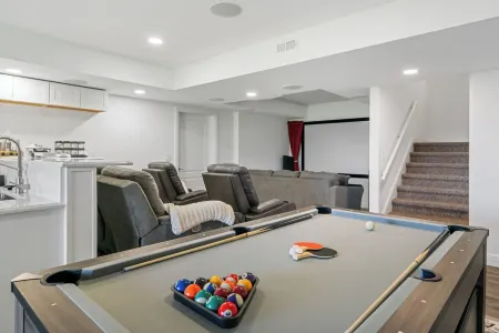 Northern Michigan Paradise: 6BR Lake CharlevoixView Estate