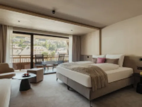 ホテル COSMEA ドロミテス カステルロットのホテル