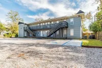 Cutest Studio on Church Street!