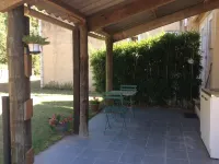 House in Provence, 15 minutes from the beach, 20 minutes from Aix and Marseille. Hotels in Auriol