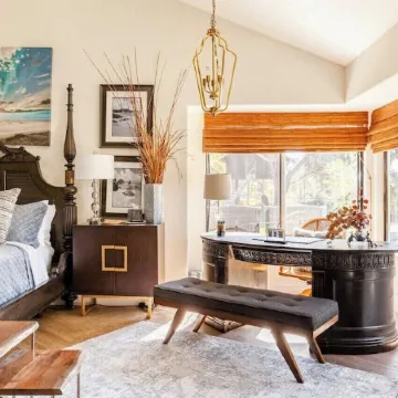 Luxury Coastal Retreat-PrivatePool, Spa & Yard-Dog-Friendly-5 Min to Beach