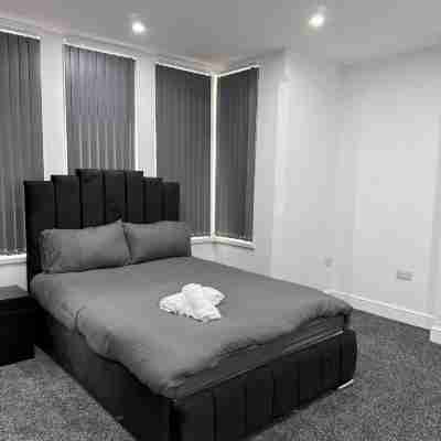 Peaceful Luton Apartment With Electric Heating & Wifi Rooms