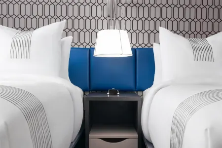 GLō Best Western Bronx NYC Отели рядом с достопримечательностью «Зал славы великих американцев»