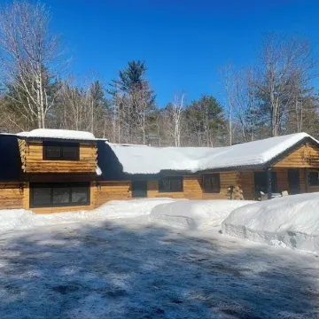 Luxury log cabin in Bartlett, perfect for family or friends in the White Mtns