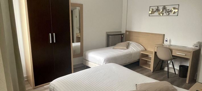 Hôtel du Commerce Отели в г. Фекан