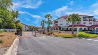 St. Thomas Square Hotels in Lower Grand Lagoon