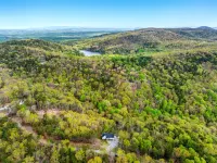 Mountain Views and Hot Tub - Stunning Cozy Getaway