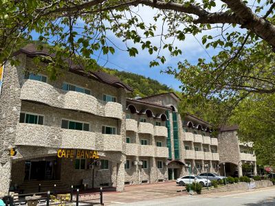 Jirisan Kan Hotel