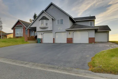 Oceanfront Kenai Villa w/ Fireplace & Deck - 3-stjärniga