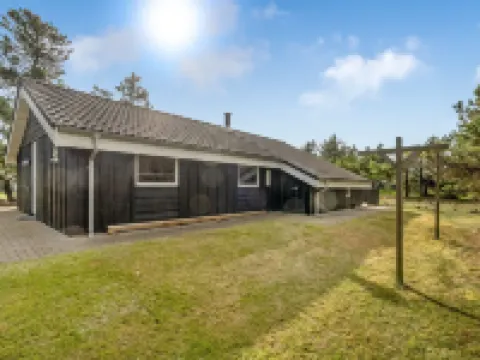 "Skrollan" - 200m to the Fjord Hotels in Hurup