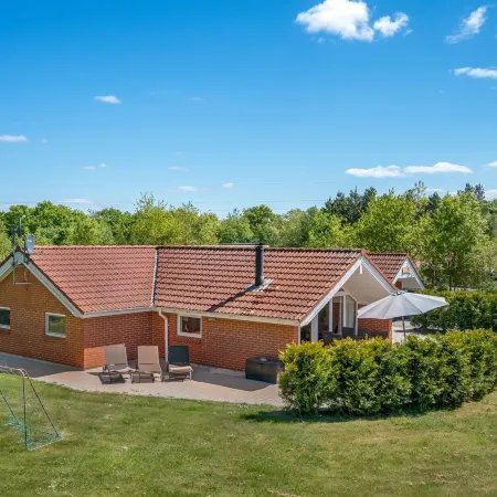 "Erp" - 10km from the Sea