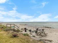 "Aswith" - 5m from the sea