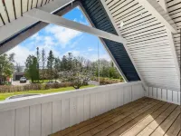 "Gravers" - 150m from the sea