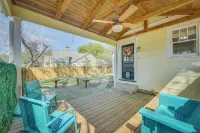 'The Pink Azalea' - Tyler Home w/ Yard + Patio! - 3-Star