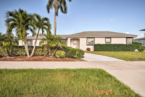 Marco Island Home w/ Pool Near Tigertail Beach! - parking