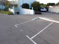 T2 of 28 m2 any comfort, ideally placed. Hotels in Balaruc-les-Bains