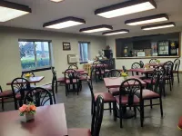 River Hill Inn & Suites - 조식 운영