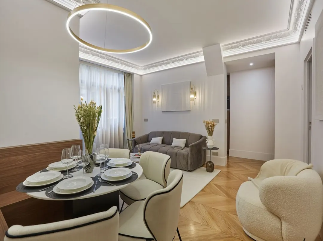 Superb Ac Apartment Roosevelt Saint Honoré - Paris