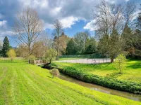 Lodge in Thirsk with Scenic Trails & Spa