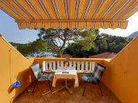 Apartments Vinko Mljet- One-Bedroom Apartment with Terrace (A4) Hotels in Sobra