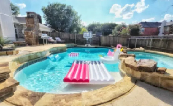 Sunny Allen Stay 4BR/2BA Sparkling Pool + Grill
