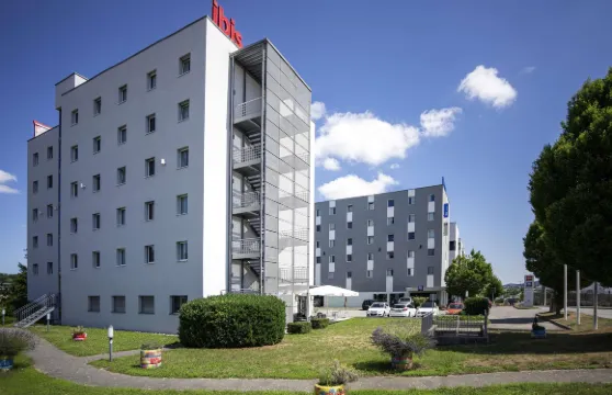 宜必思弗裏堡酒店