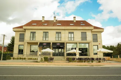 Casa de Viaxeiros by Pandora Hoteles Hotels in Pereiro de Aguiar