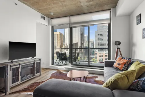 Globalstay. Downtown Calgary Apartments. Free Parking - Homestays