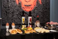 The Glam Boutique Hotel & Apt - Desayuno