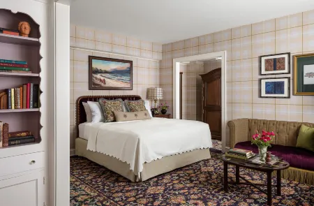 Graduate by Hilton Evanston Отели в г. Эванстон