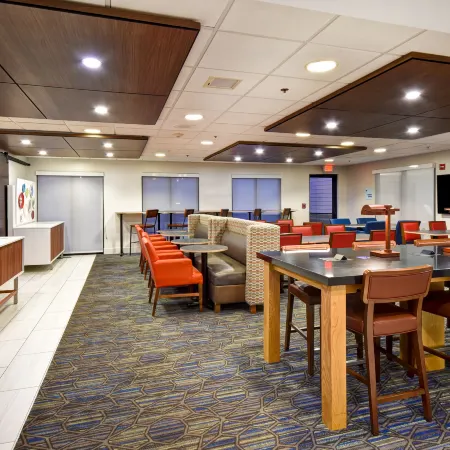 Holiday Inn Express NEWPORT NORTH - MIDDLETOWN by IHG