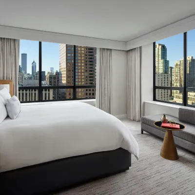 فندق ريتز كارلتون، شيكاغو Hotels near شيكاغو 360