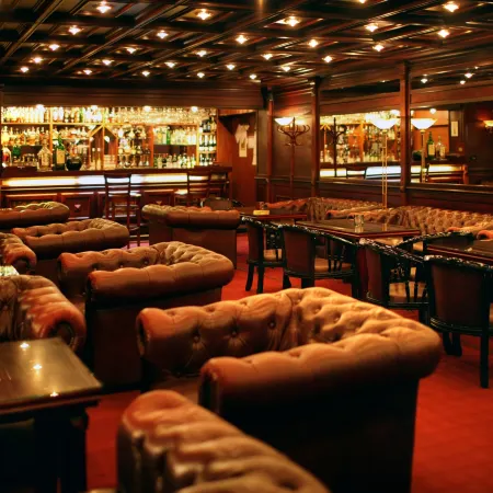 Ani Plaza Hotel