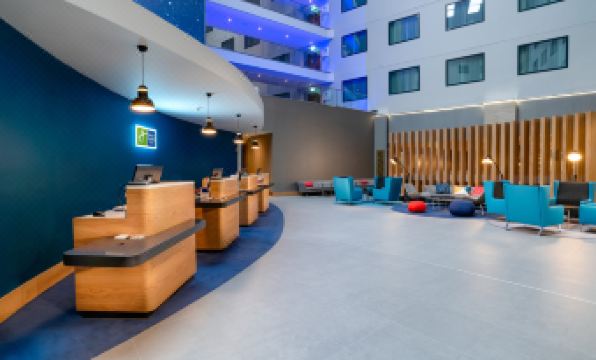 Holiday Inn Express LONDON HEATHROW T4 by IHG