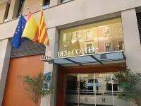 BCN ウルバネス デル コンテ サイドカー周辺のホテル