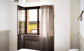 El Porton de la Huebra