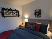 Lakeside Lodge with 6 Berth Hot Tub and Private Fishing Peg Hotels in 