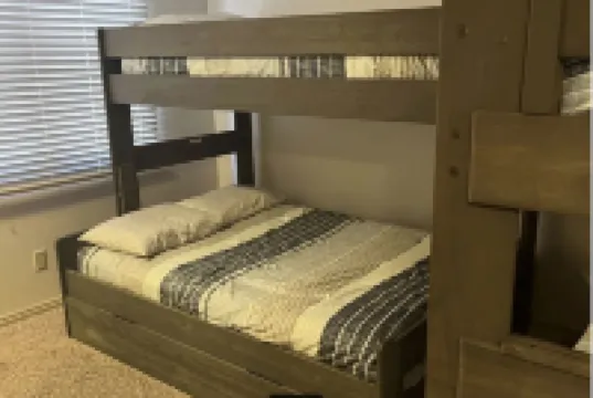 Las Palmas! Beds for 9-10! 3Bed 2Bath, Bunks for Kids! Huge Deck!