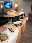 Hotel Near by - Desayuno