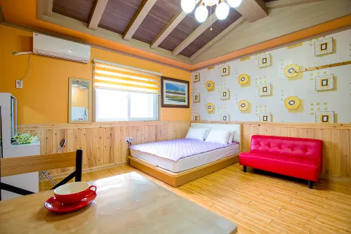 Suncheon Bay Pine Scent Pension
