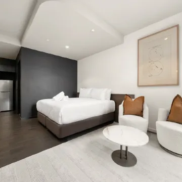 Spotless Braddon Studio with Accessible Bathroom