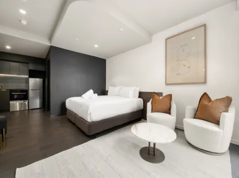 Spotless Braddon Studio with Accessible Bathroom