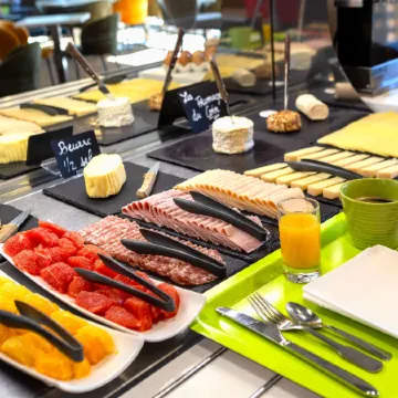 Ibis Styles Troyes Centre Отели рядом с достопримечательностью «Музей Сен-Луп»