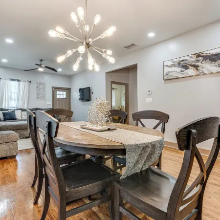 Chic Atlanta Home: Close to Downtown & Stadiums