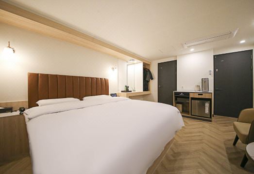 호텔 시설 비교 사진