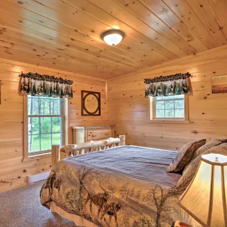 Deck, Hot Tub, Fire Pit Rustic Cabin in Benezette