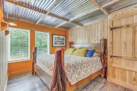 Riverfront Milton Cabin w/ Boat Ramp & Dock! - Parking