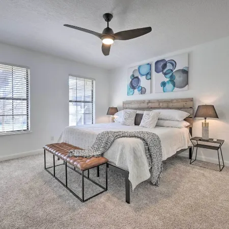 3 Mi to Dtwn! Riverfront Seguin Home w/ Sunroom