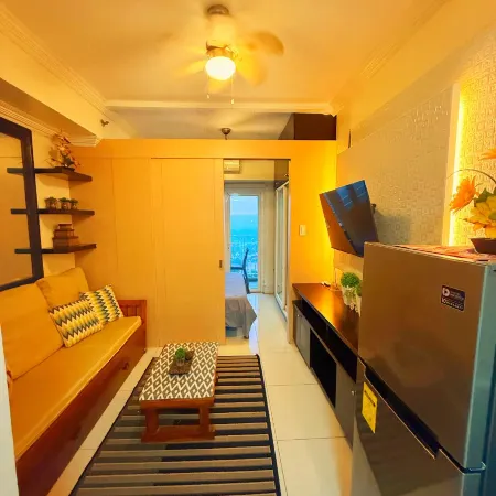 JT Tagaytay Suites Отели рядом с достопримечательностью «Парк развлечений Sky Ranch»