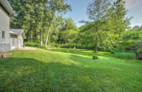 Private Plymouth Hideaway - 13 Miles to Ann Arbor!